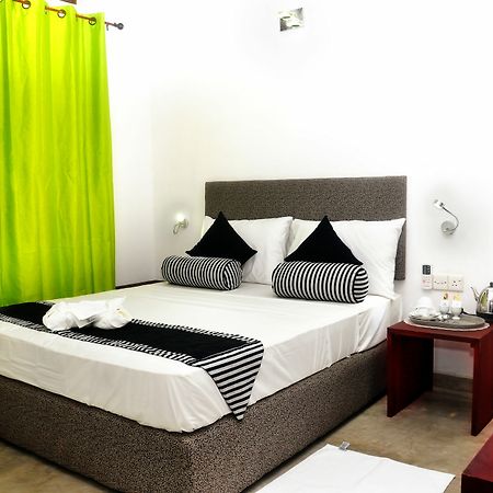 Aaranya Residence Канді Екстер'єр фото