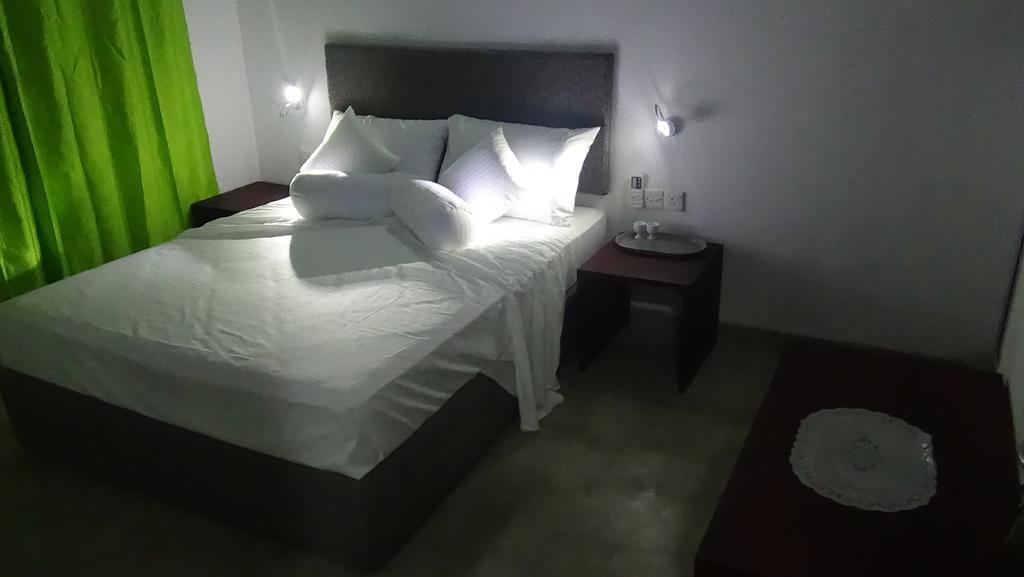 Aaranya Residence Канді Екстер'єр фото