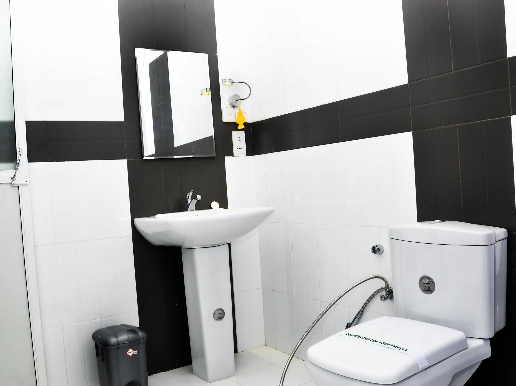 Aaranya Residence Канді Екстер'єр фото